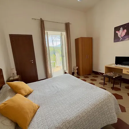 Casa Di Paola A Tufo شقة