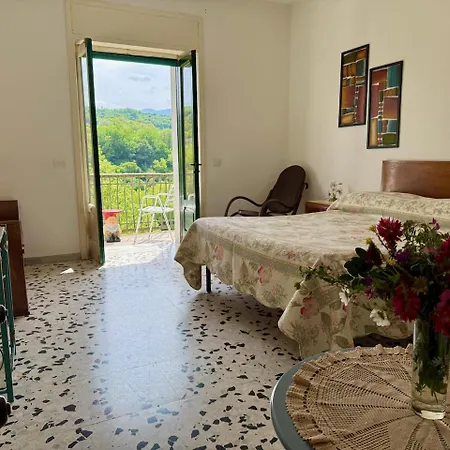 Casa Di Paola A Tufo アパート *